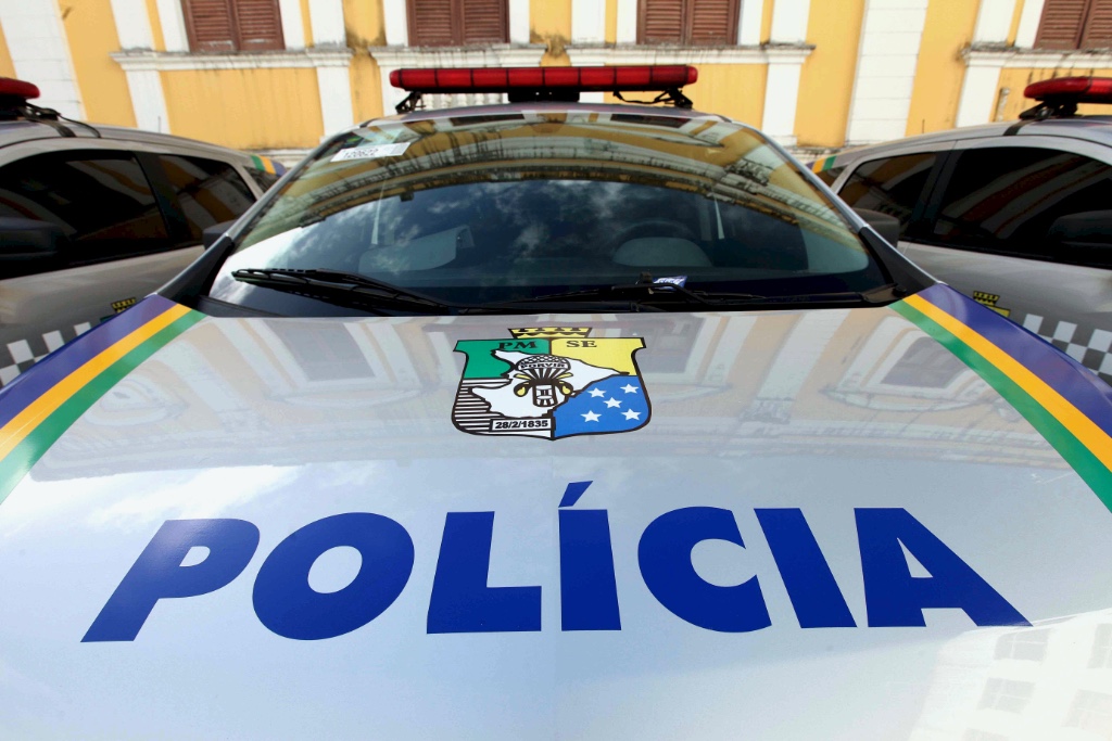 Influência política na polícia em Lagarto 1 policia viatura