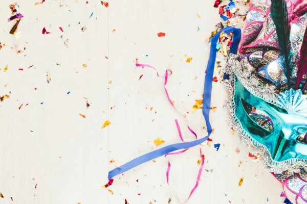 Mascara com imagem ilustrativa do Carnaval