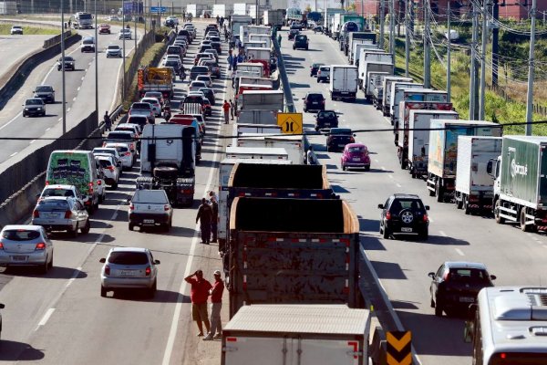 caminhoneiros greve