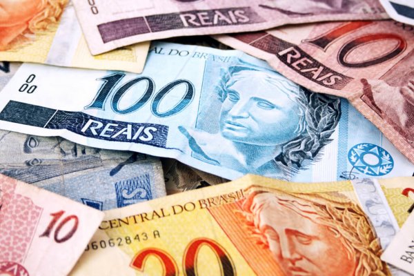 Diversas notas de reais