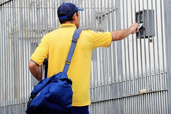 Carteiro dos Correios