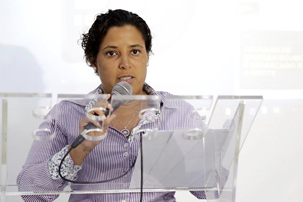 delegada clarissa lobo