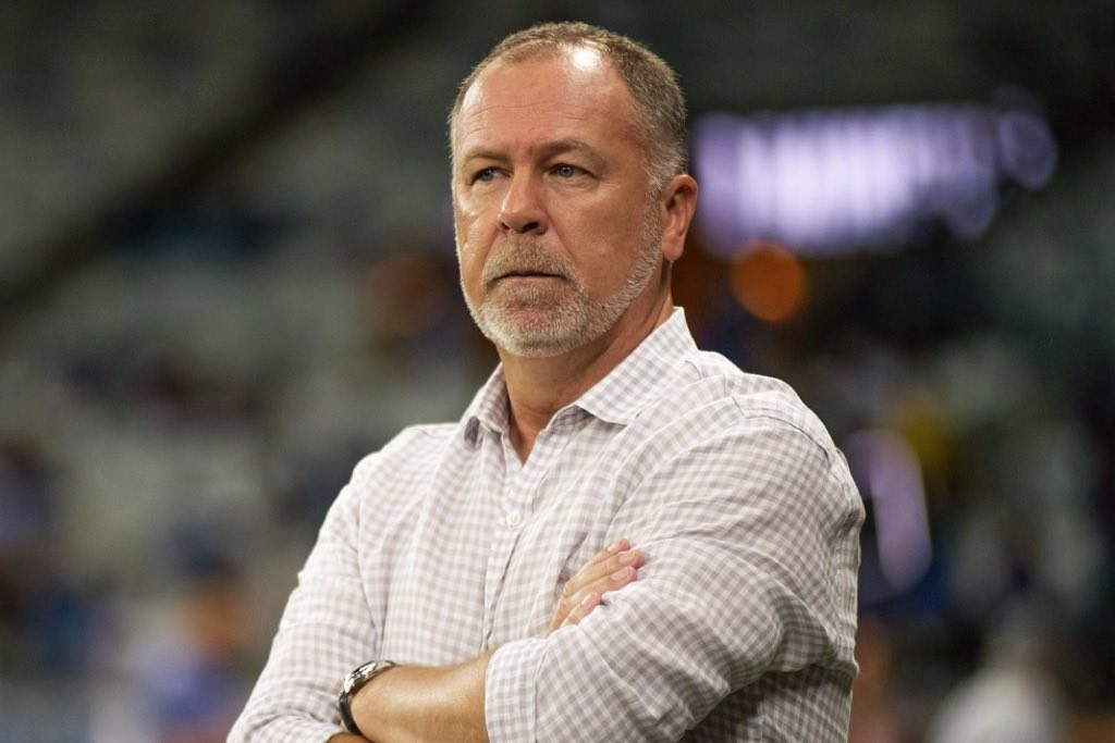 Técnico de futebol Mano Menezes