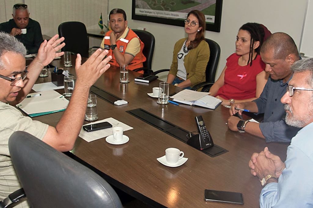 gabinete crise oleo
