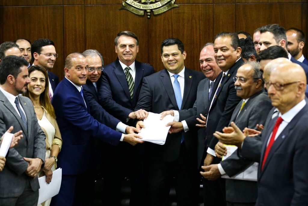 bolsonaro senadores pec