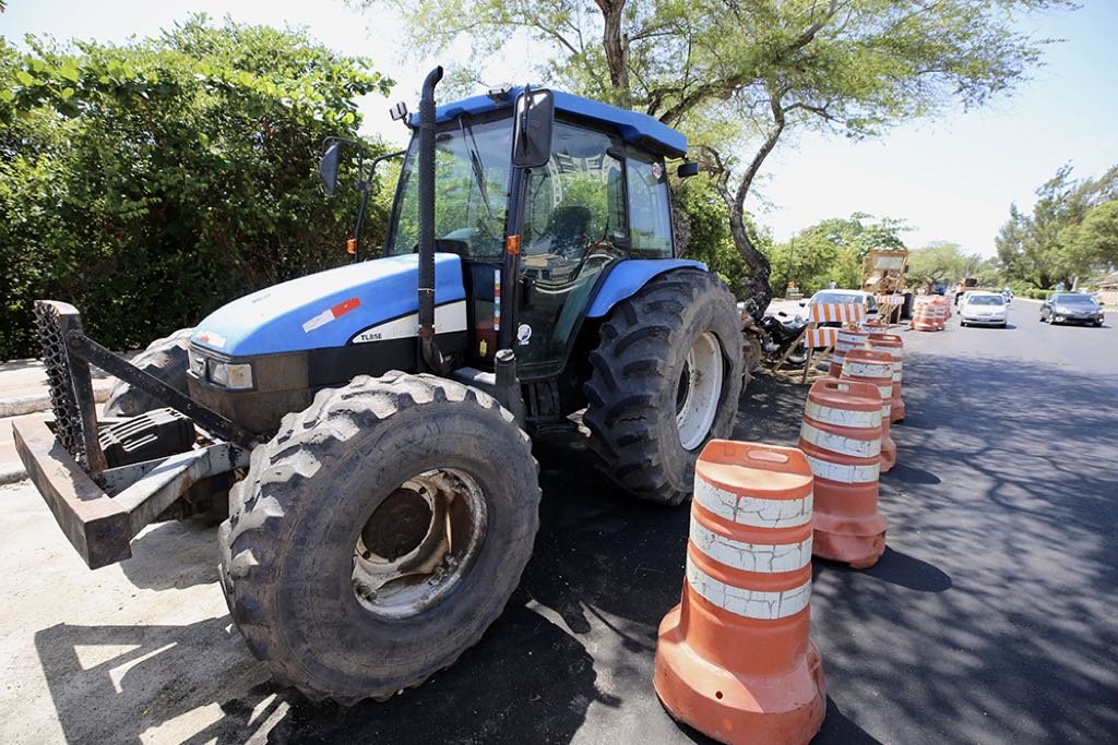 trator beira mar obras
