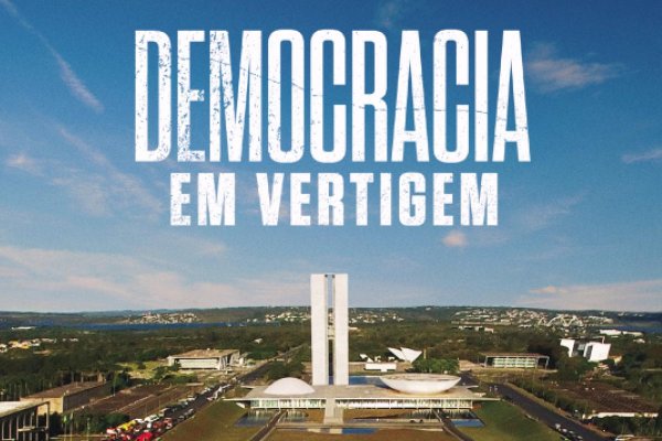 democracia em vertigem