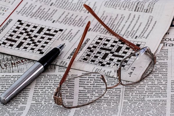 jornal jornalismo oculos