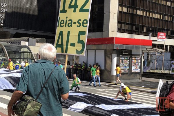 protesto bolsonaro ai5