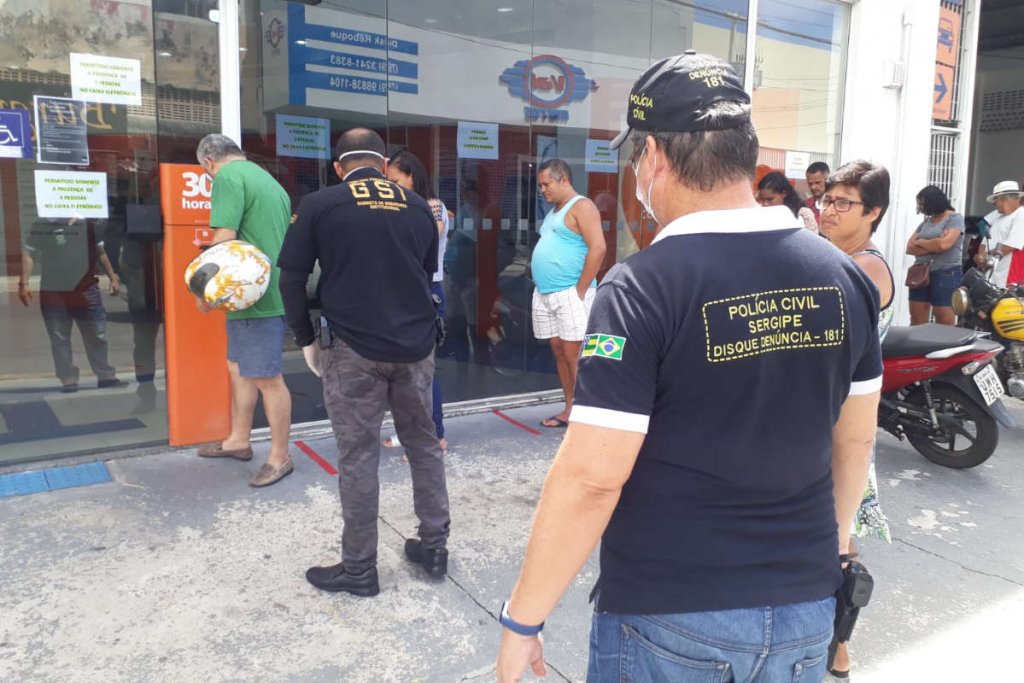 fila banco itau coronavirus