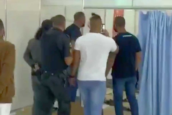 filippe poubel invade hospital