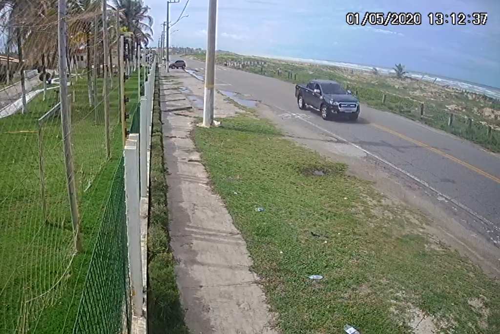caminhonete atropelamento praia viral