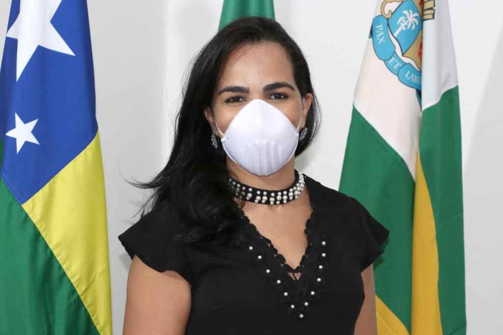 flavia diniz