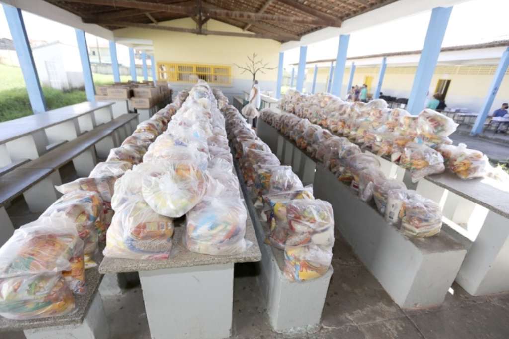 alimentos doacao aracaju