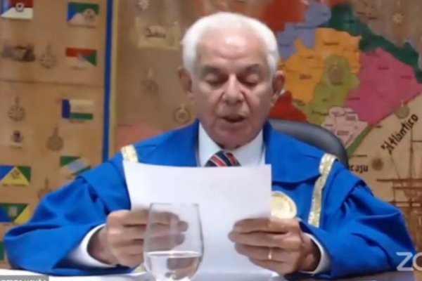 jouberto uchoa academia