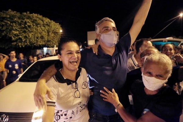 68C9EC06 FAC1 437C 829E E8609B455716