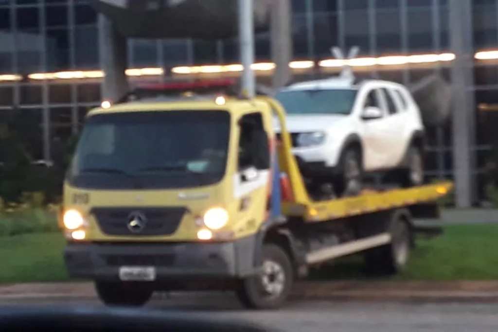 carro atentado ministerio justica