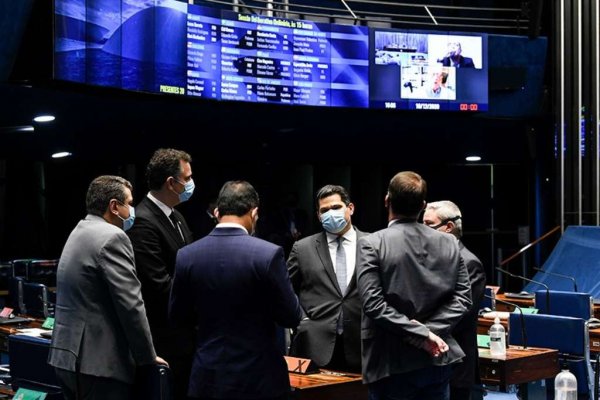 senadores ldo 161220