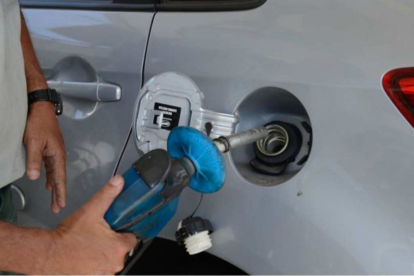 gasolina combustivel frentista