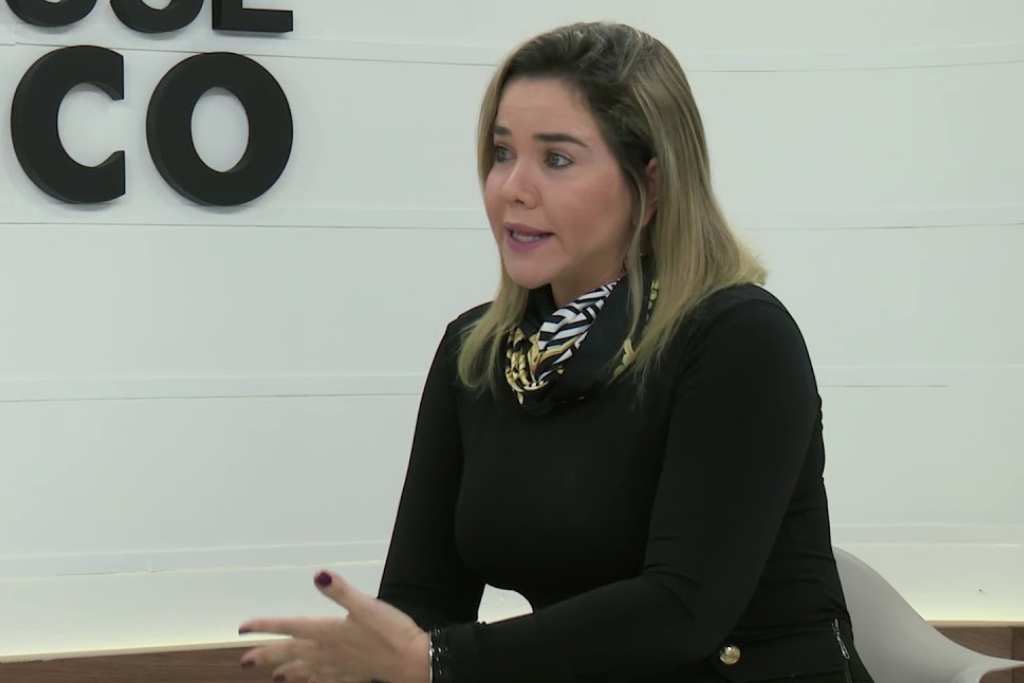 procuradora livia tinoco
