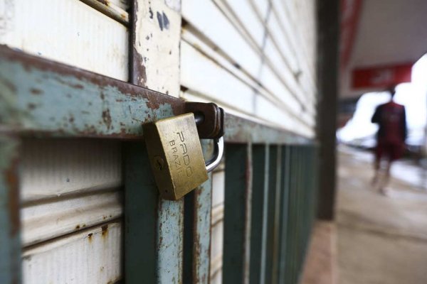 cadeado comercio fechado interditado lockdown