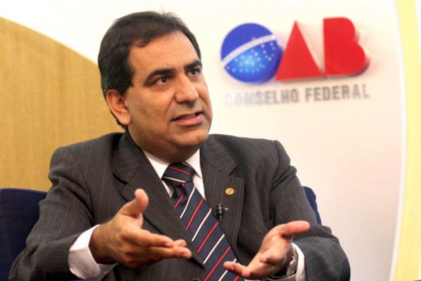 cezar britto