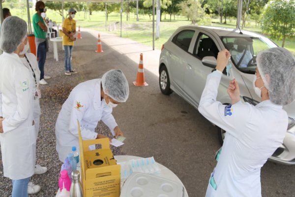 vacina drive thru aracaju covid