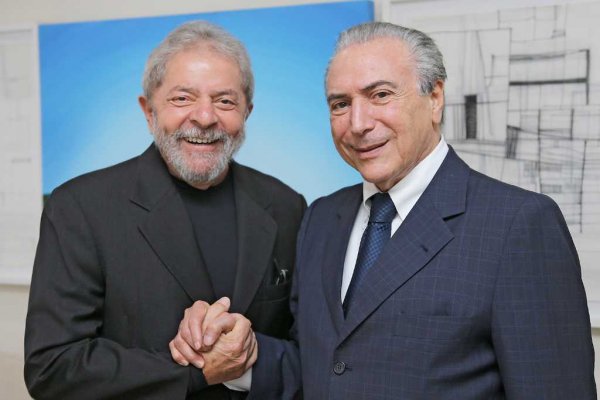 lula temer maos dadas