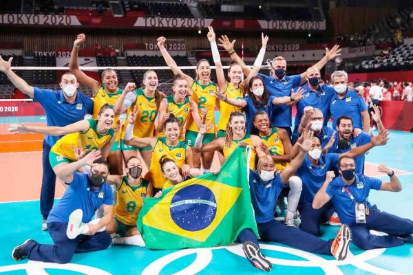 selecao feminina volei olimpiadas ago 2021