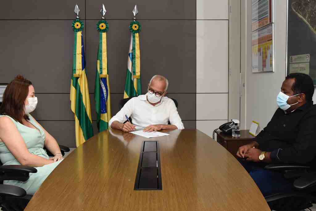 edvaldo decreto obrigatoriedade vacina dez 2021