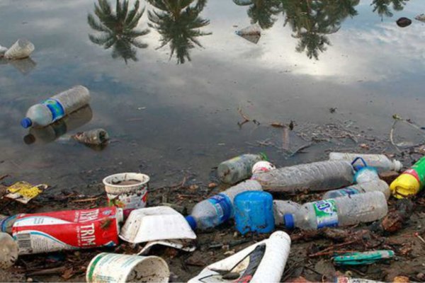 plastico lixo poluicao