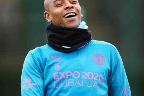 meio campista fernandinho