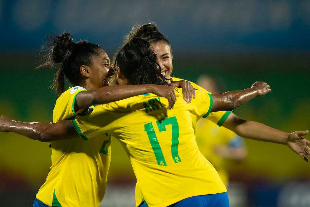 Ponto facultativo em jogos da seleção feminina prevê compensação