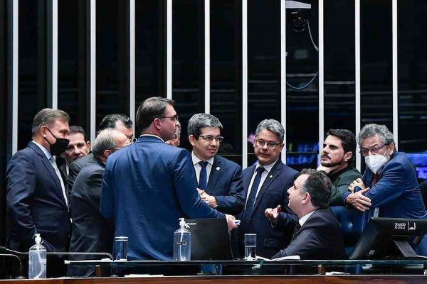 senadores cpi senado jul 22