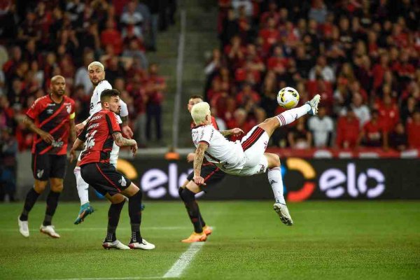 pedro golaco flamengo 170822