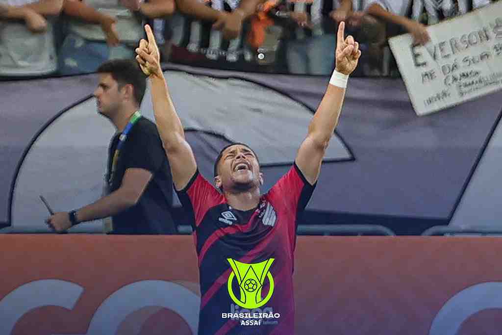 Atacante Vitor Roque