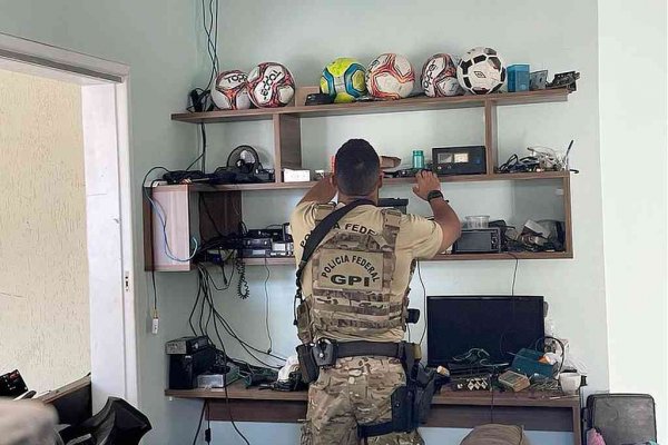 policia federal jogada ensaiada 17112022