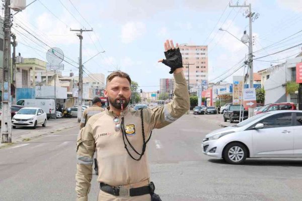 agente transito smtt