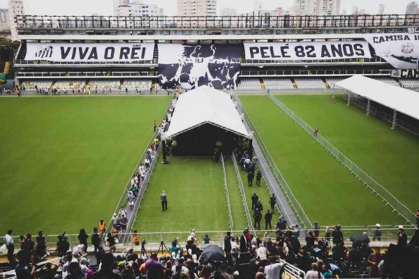 vila belmiro velorio pele jan 2023