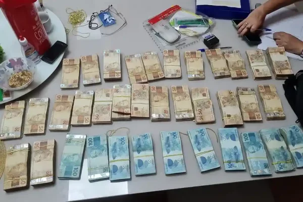 dinheiro casa daniel silveira fev 2023