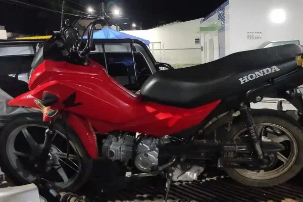 motocicleta roubada festa reis