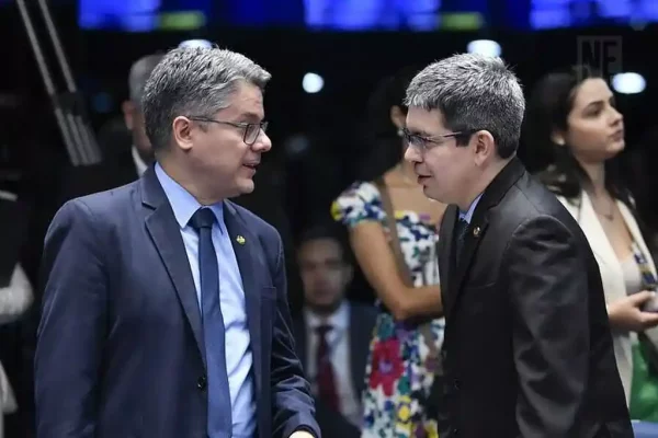 Alessandro Randolfe senado