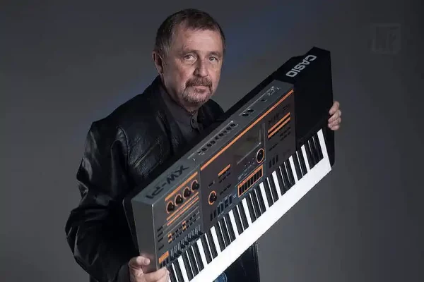 Luiz Schiavon tecladista RPM