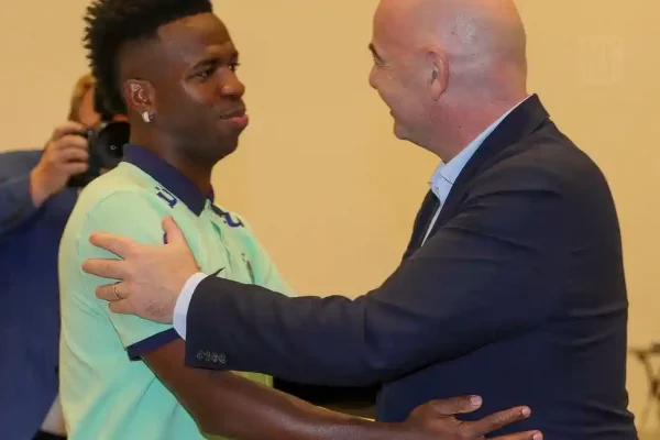 Vini Jr Gianni Infantino Fifa jun 23