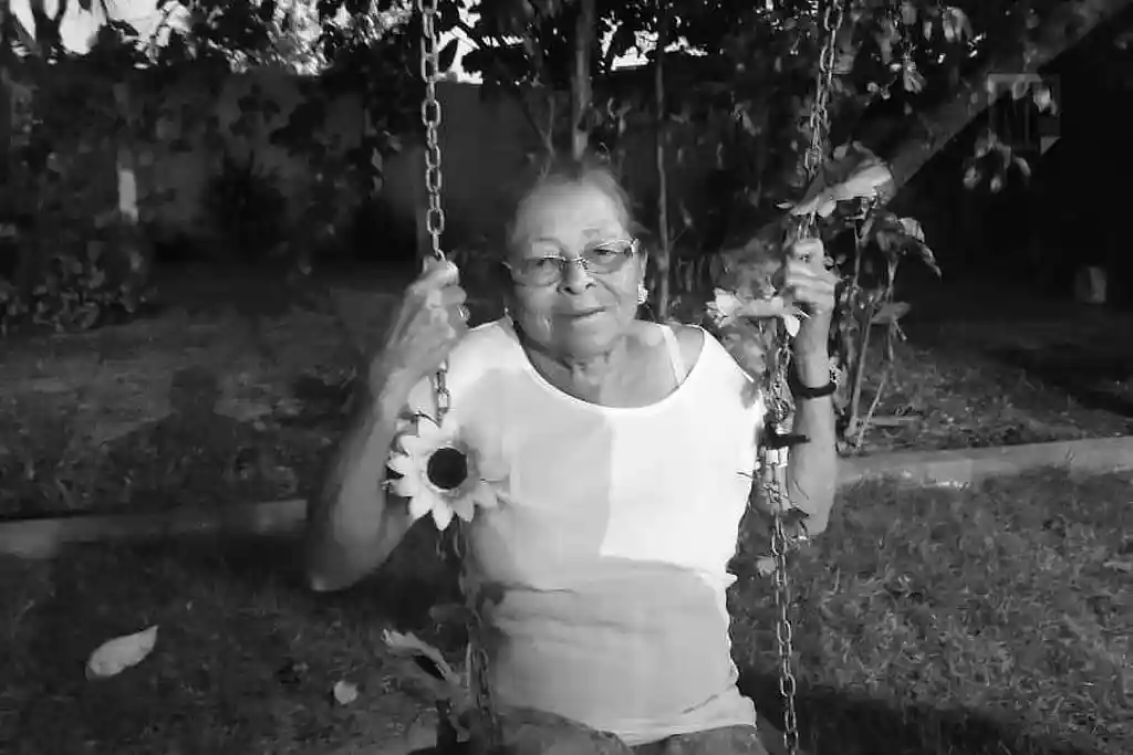 Lusiene Caitano Ninha