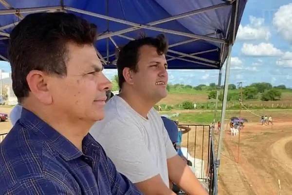 Valmir de Francisquinho e Marcos Oliveira