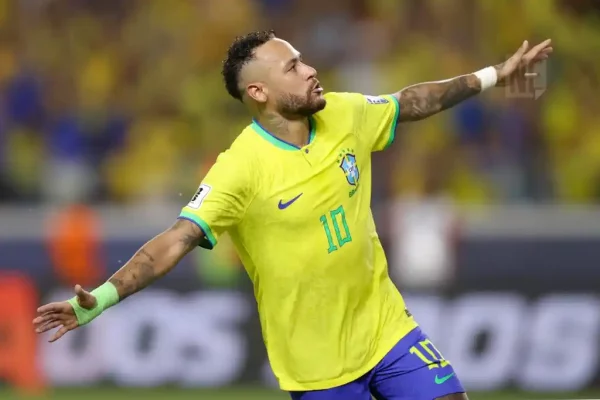 Jogador Neymar comemora gol pela Seleção Brasileira