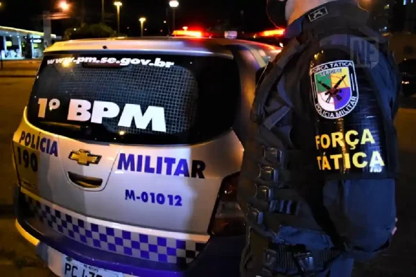 Viatura do 1º Batalhão da Polícia Militar (PM)