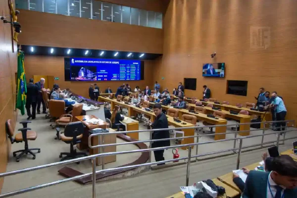 Alese Plenario Deputados out 23