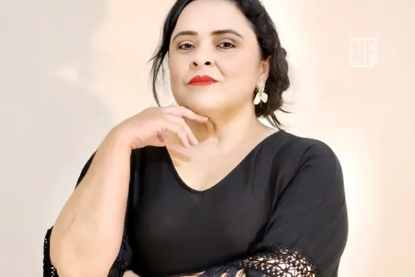 Jornalista Gleice Queiroz